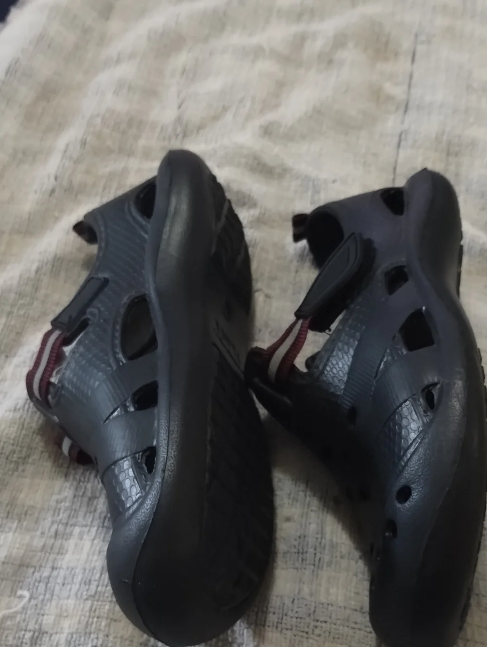 The Children's Place Black Slip-On Water Sandals with Maroon Accent